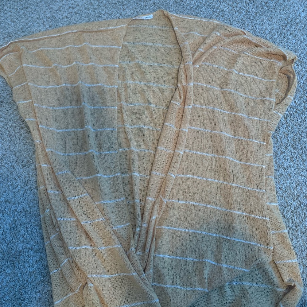 Short sleeve cardigan